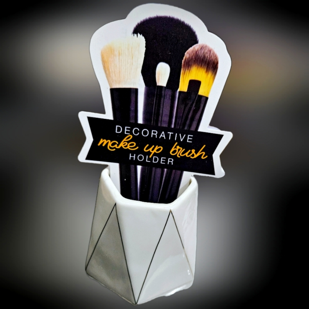NWT BELLAPRO DECORATIVE MAKEUP BRUSH HOLDER WHITE/GOLD DIAMOND SHAPED PORCELAINE